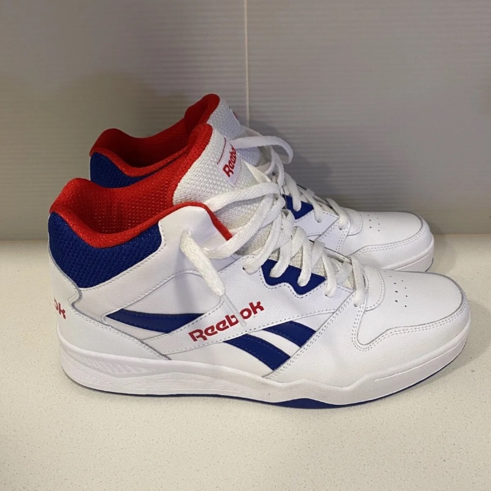 Reebok Men’s Basketball Shows-  White, red, navy  bb4500 pump style